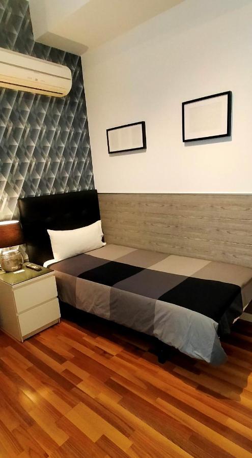 Single Rooms Madrid Extérieur photo