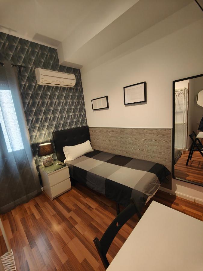 Single Rooms Madrid Extérieur photo